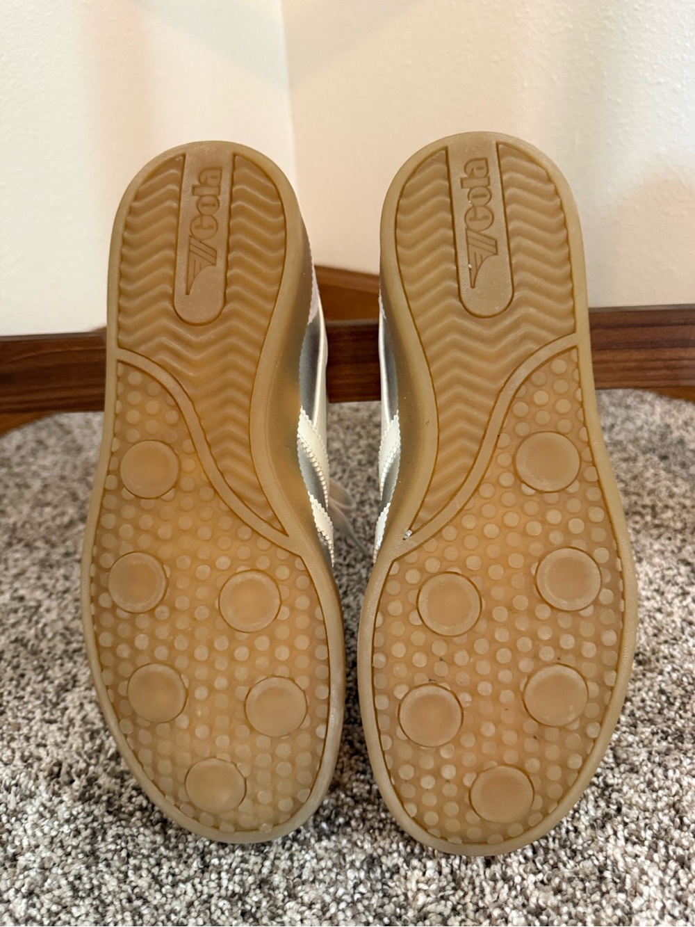 Gola Classics Viper Metallic Sneaker Silver Gum Sole Women’s 8.5 - Picture 9 of 9